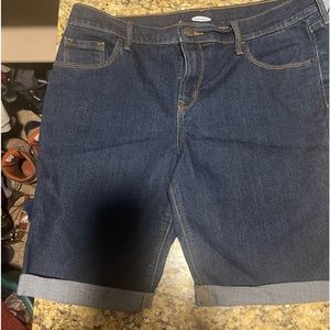 Old Navy Bermuda shorts